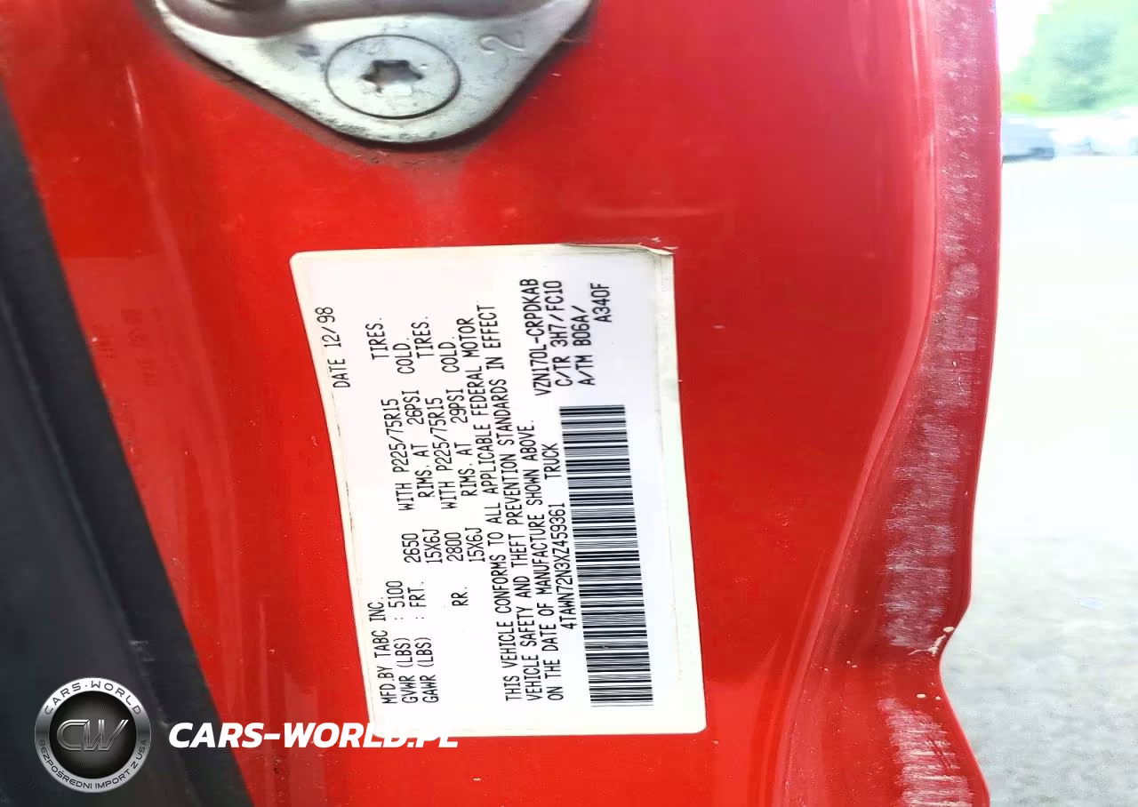 1999 Toyota Tacoma Xtracab VIN:4TAWN72N3XZ459361 - 12