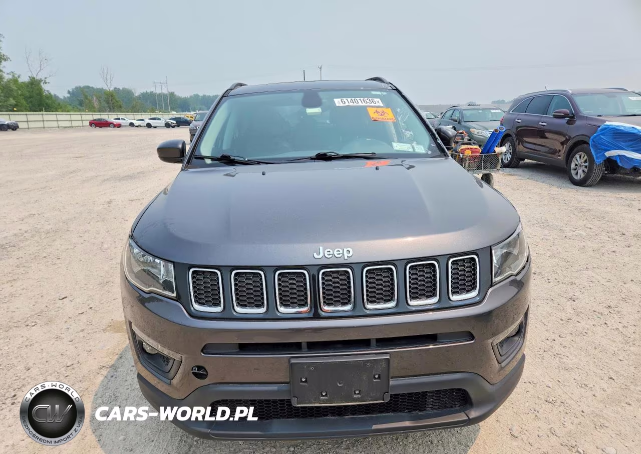 2018 Jeep Compass Latitude VIN:3C4NJDBB5JT179228 - 5
