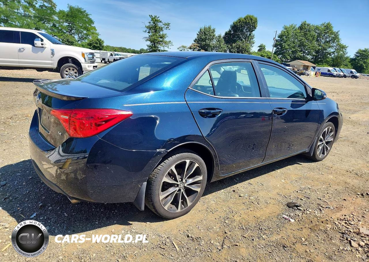 2018 Toyota Corolla Se VIN:5YFBURHEXJP803438 - 3