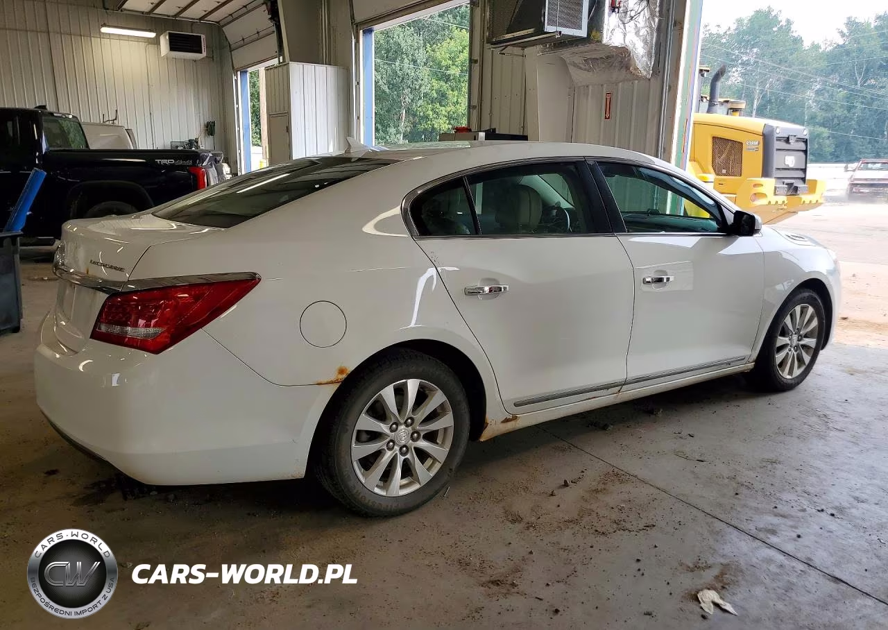 2014 Buick Lacrosse VIN:1G4GA5GR2EF236825 - 3