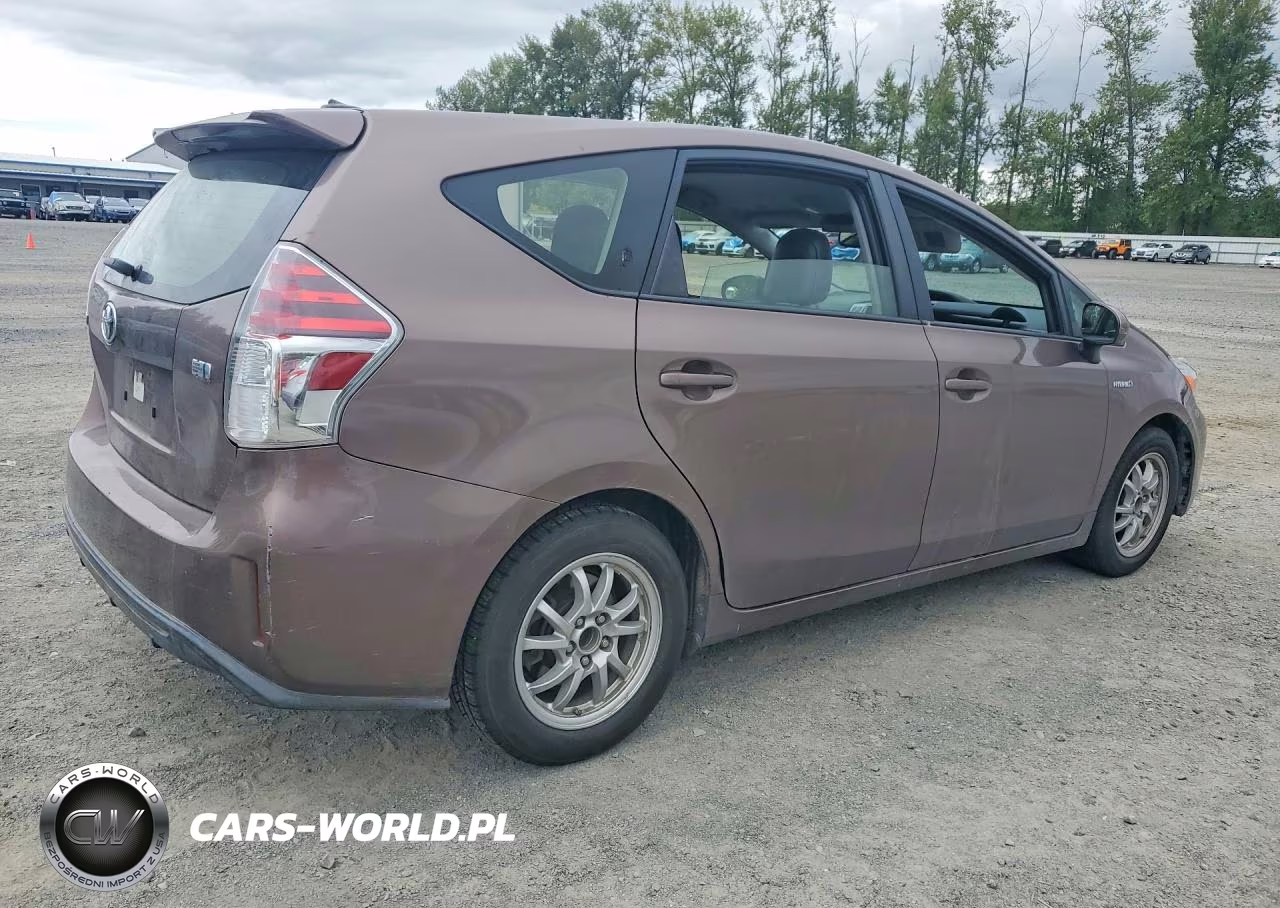 2017 Toyota Prius V Four VIN:JTDZN3EUXHJ057866 - 3