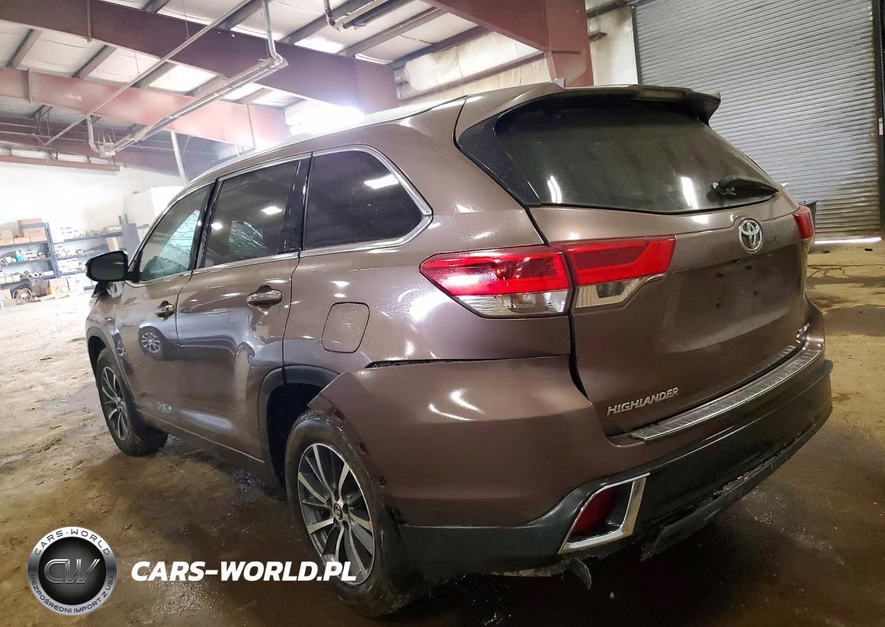 2017 Toyota Highlander Xle VIN:5TDJZRFH5HS358909 - 2