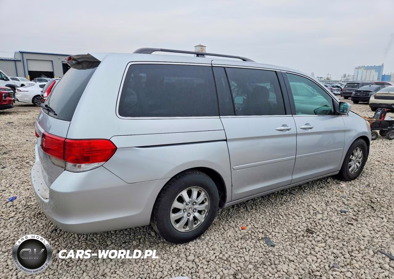 2010 Honda Odyssey Exl VIN:5FNRL3H76AB050762 - 3