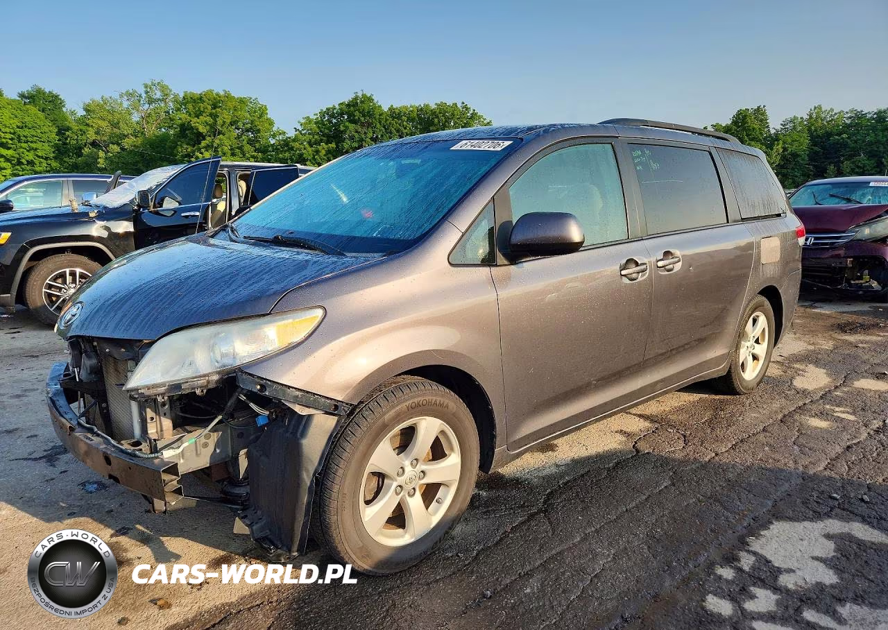2012 Toyota Sienna Le