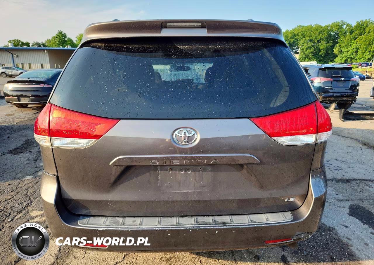 2012 Toyota Sienna Le VIN:5TDKK3DC6CS277164 - 6