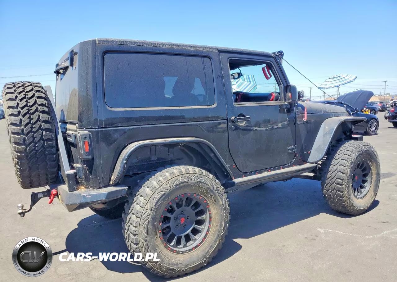 2015 Jeep Wrangler Sahara VIN:1C4AJWBG3FL512695 - 3