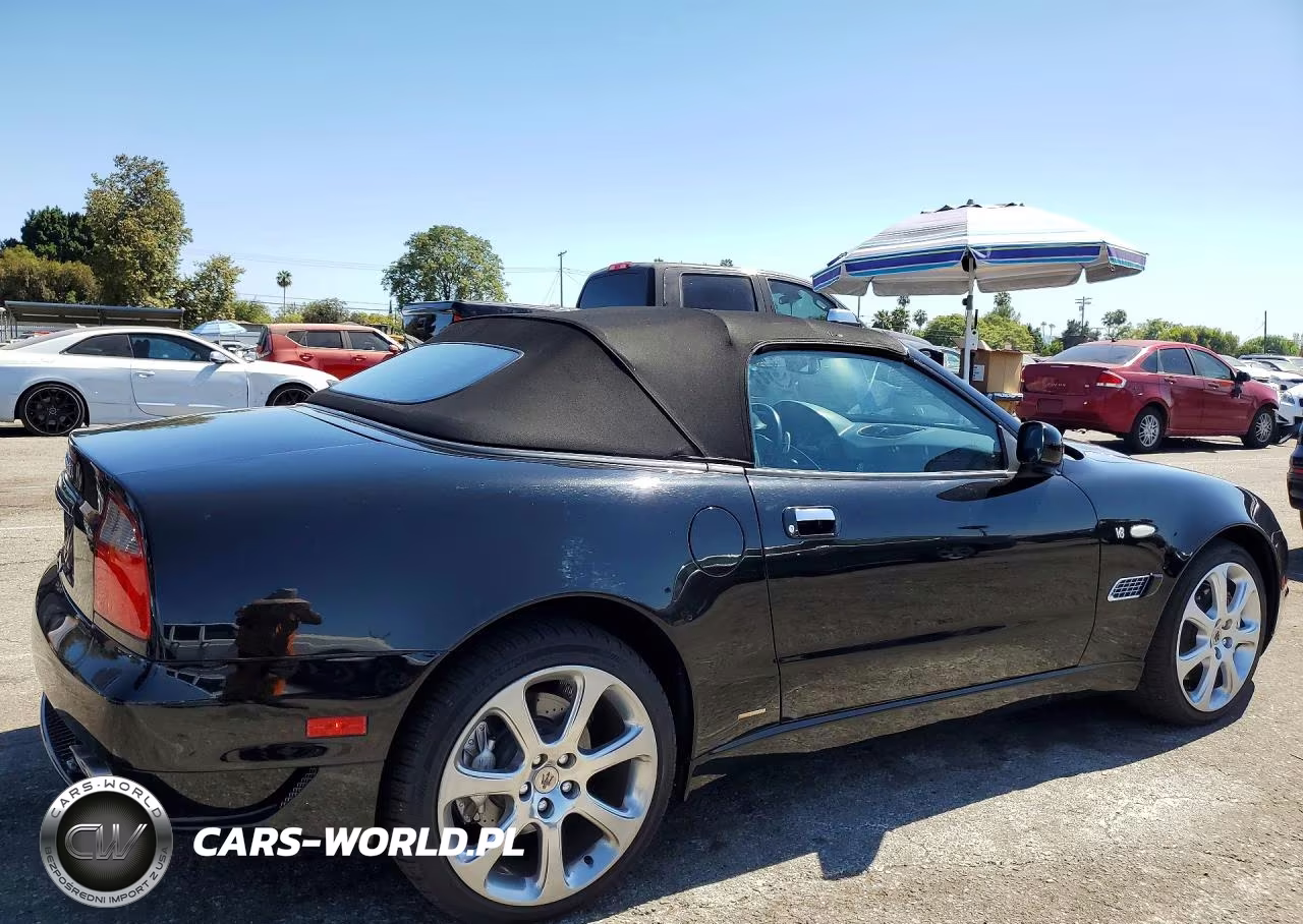 2005 Maserati Spyder Cambiocorsa VIN:ZAMBB18A550017045 - 3