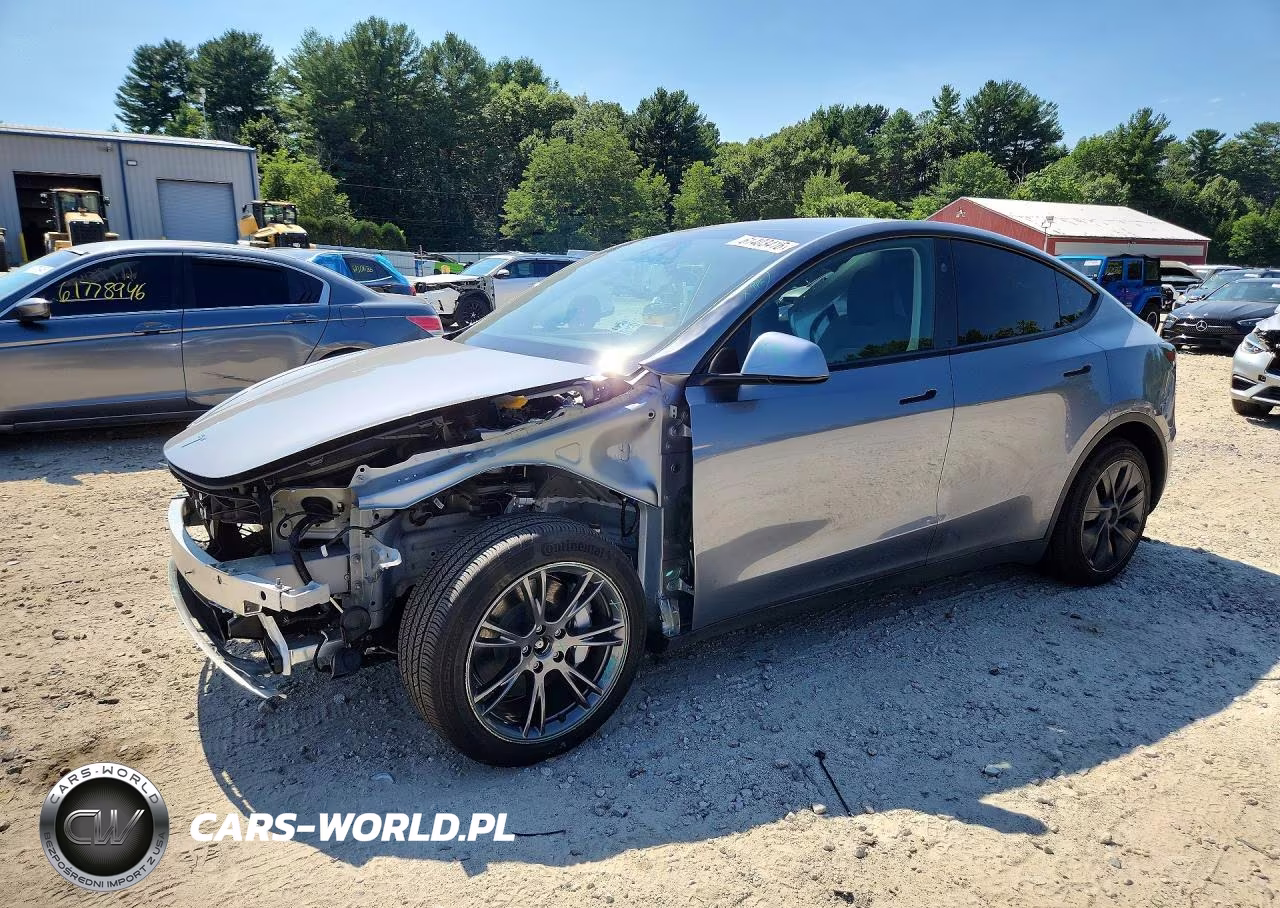2024 Tesla Model Y – zdjęcie 1 z 13
