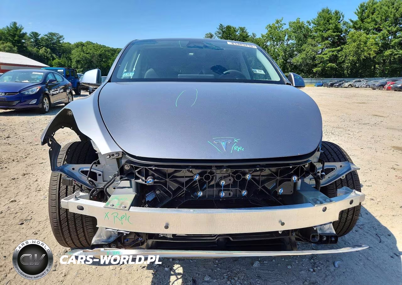 2024 Tesla Model Y VIN:7SAYGDEE1RF202194 - 5