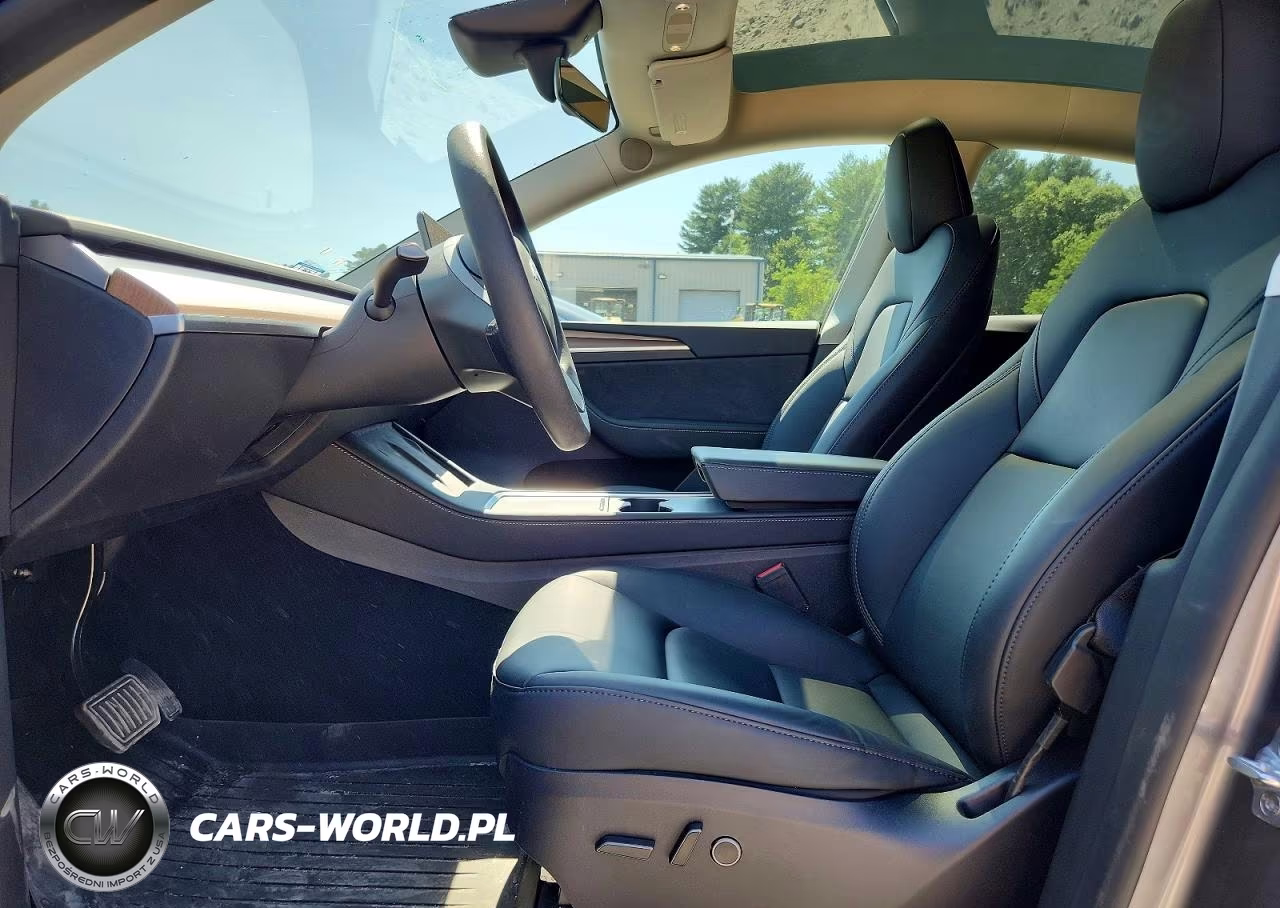 2024 Tesla Model Y VIN:7SAYGDEE1RF202194 - 7