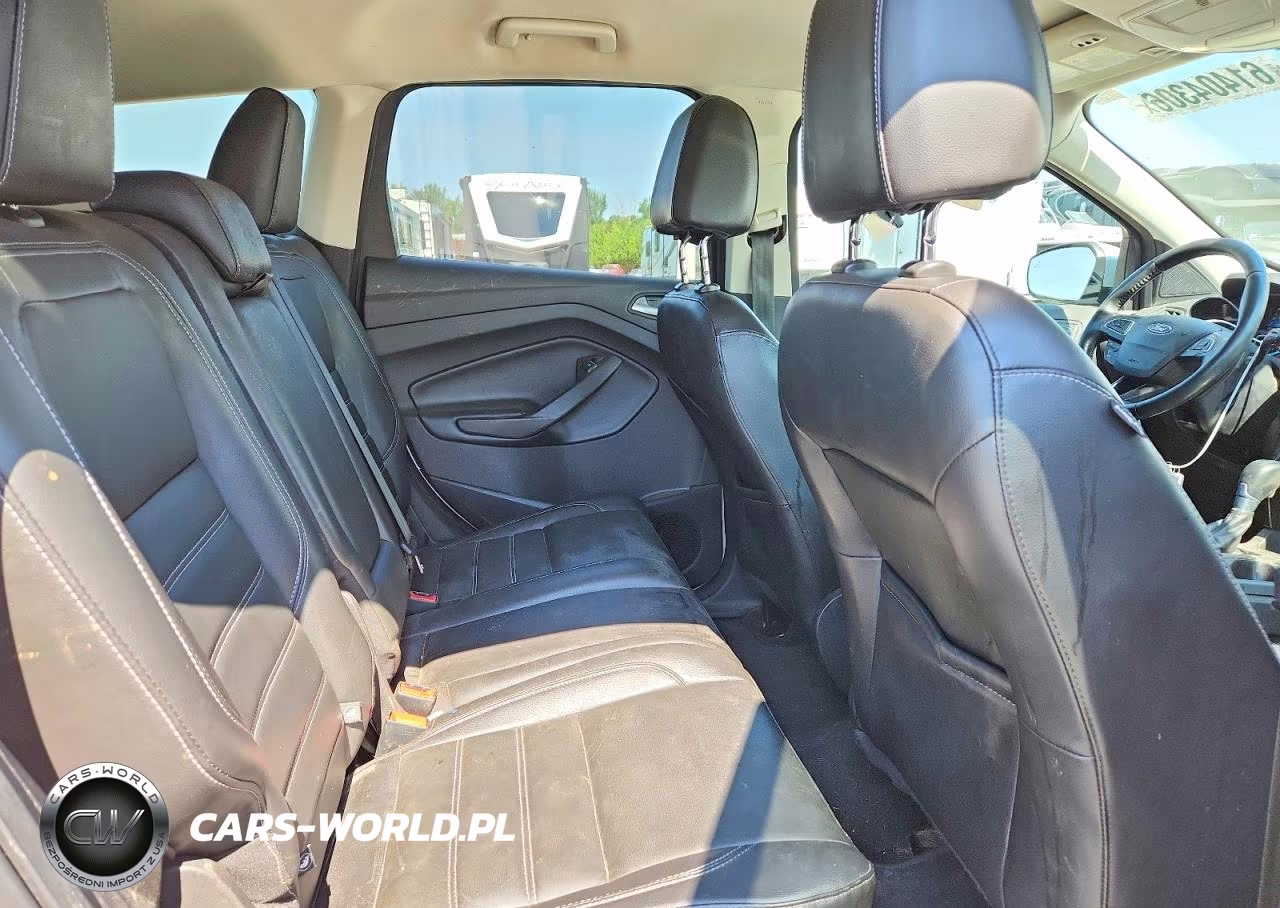 2017 Ford Escape Titanium VIN:1FMCU9J90HUE48533 - 10