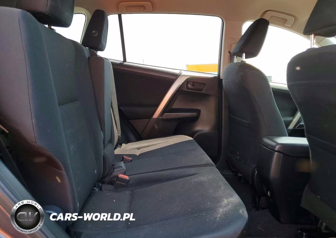 2018 Toyota Rav4 Le VIN:JTMBFREV3JJ216517 - 11