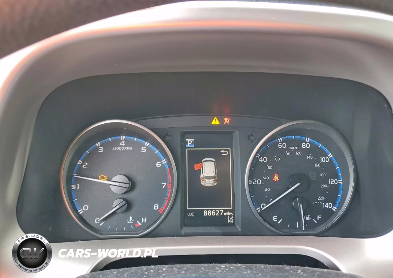 2018 Toyota Rav4 Le VIN:JTMBFREV3JJ216517 - 9