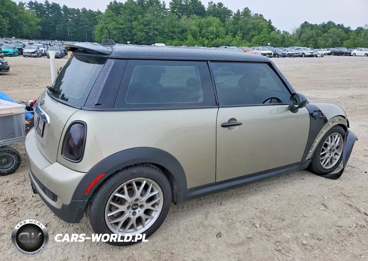 2008 Mini Cooper S VIN:WMWMF73538TT90048 - 3
