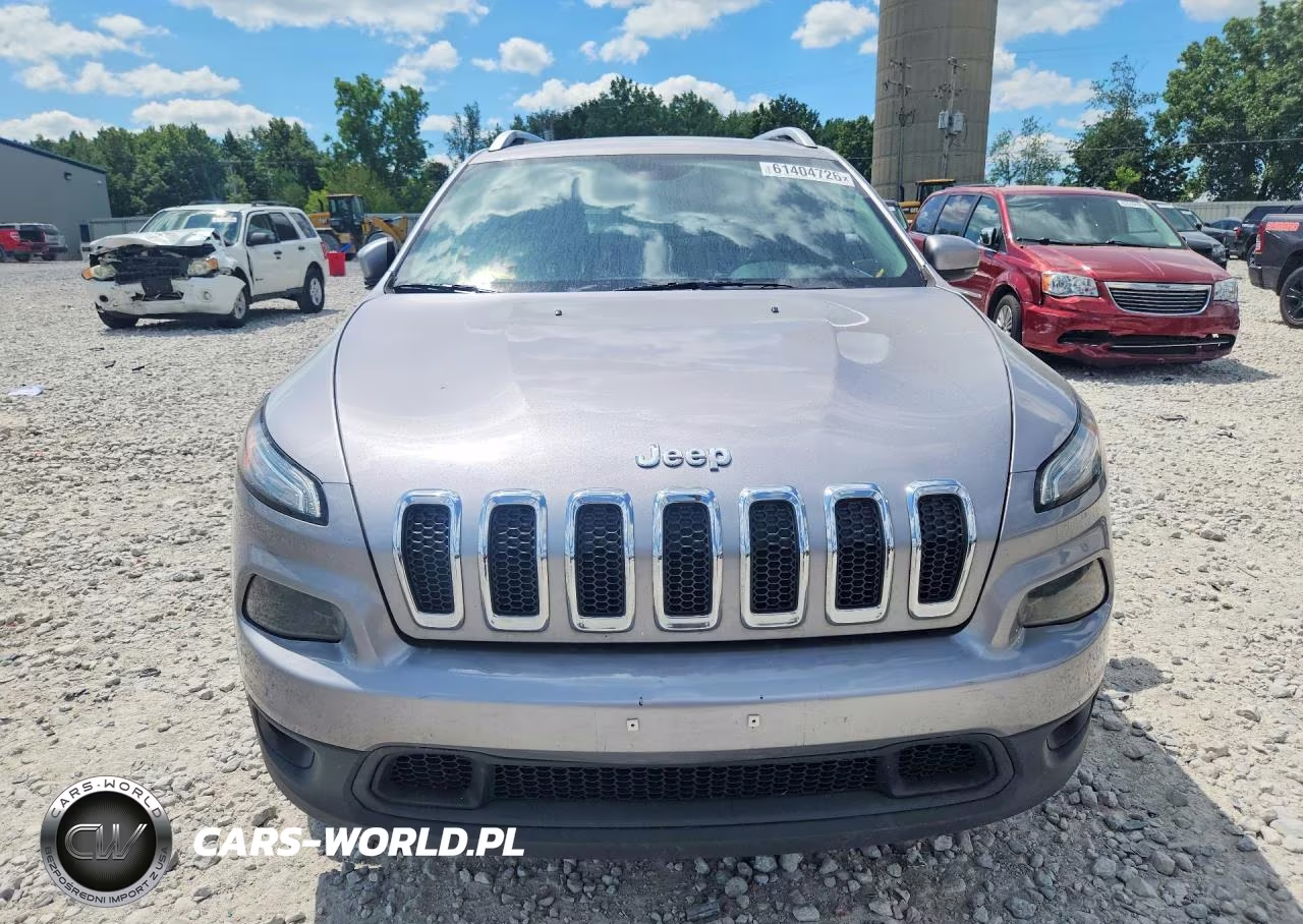 2018 Jeep Cherokee Latitude Plus VIN:1C4PJMLB6JD546148 - 5
