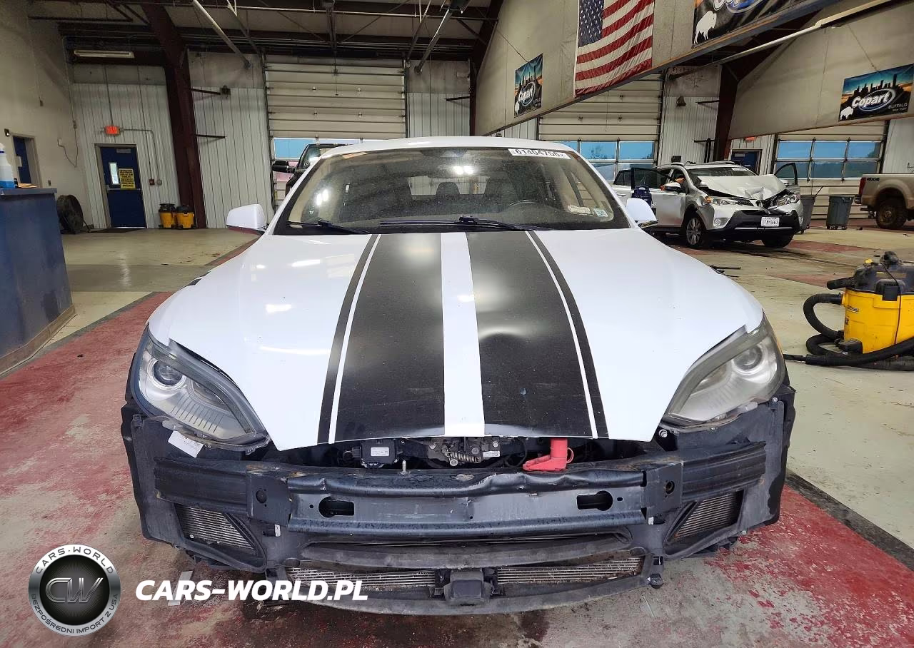 2014 Tesla Model S VIN:5YJSA1H25EFP64856 - 5