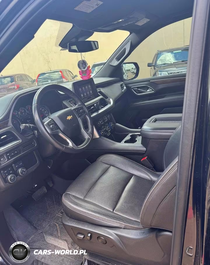 2023 Chevrolet Suburban 4Wd Ls VIN:1GNSKBKD0PR149617 - 5