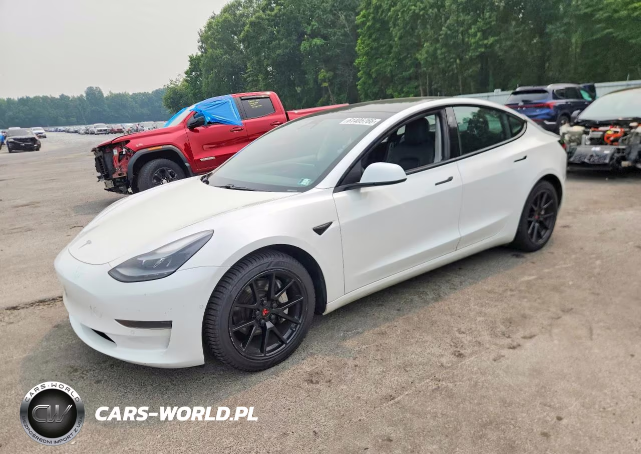 2021 Tesla Model 3 – zdjęcie 1 z 12