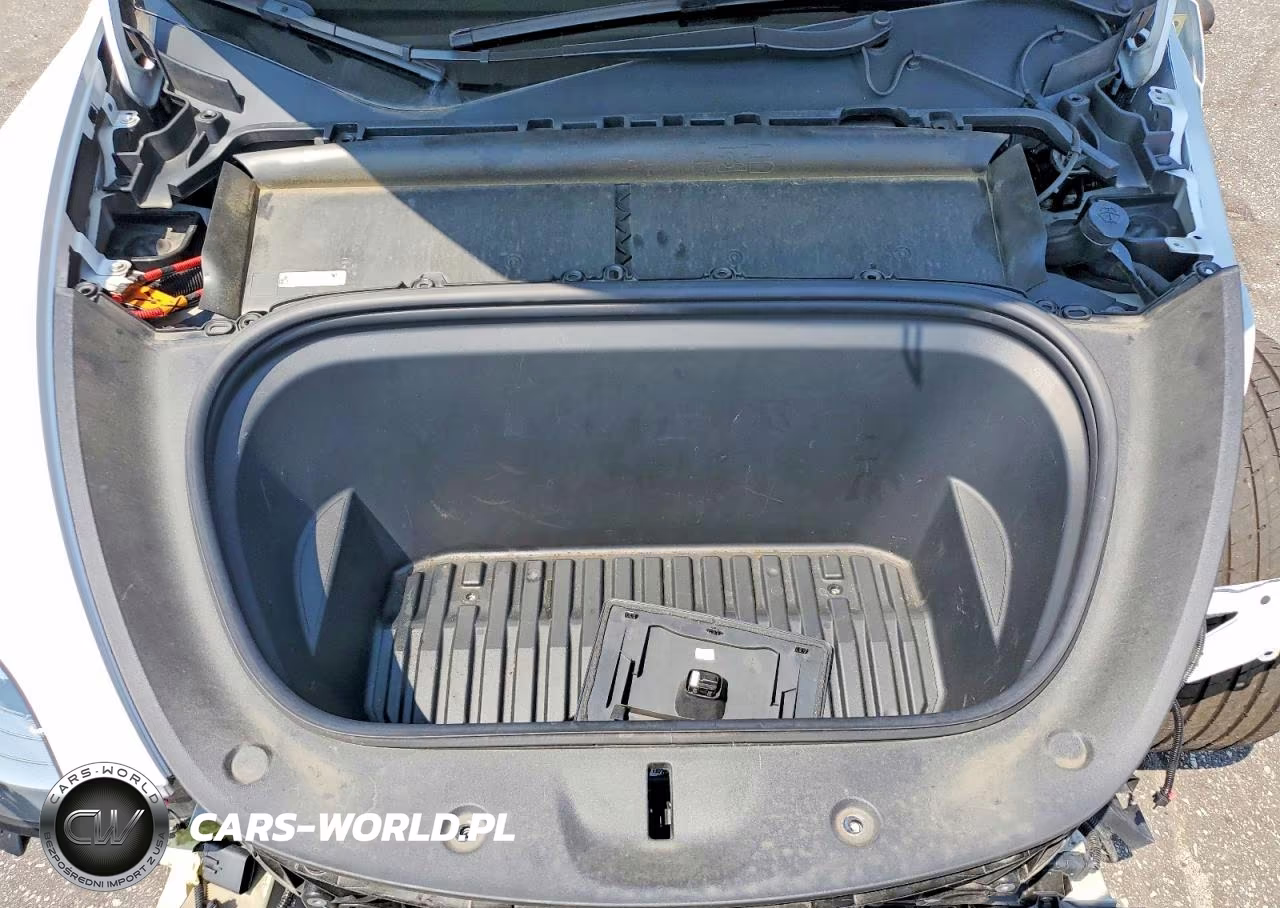 2021 Tesla Model Y VIN:5YJYGAEE0MF280597 - 12