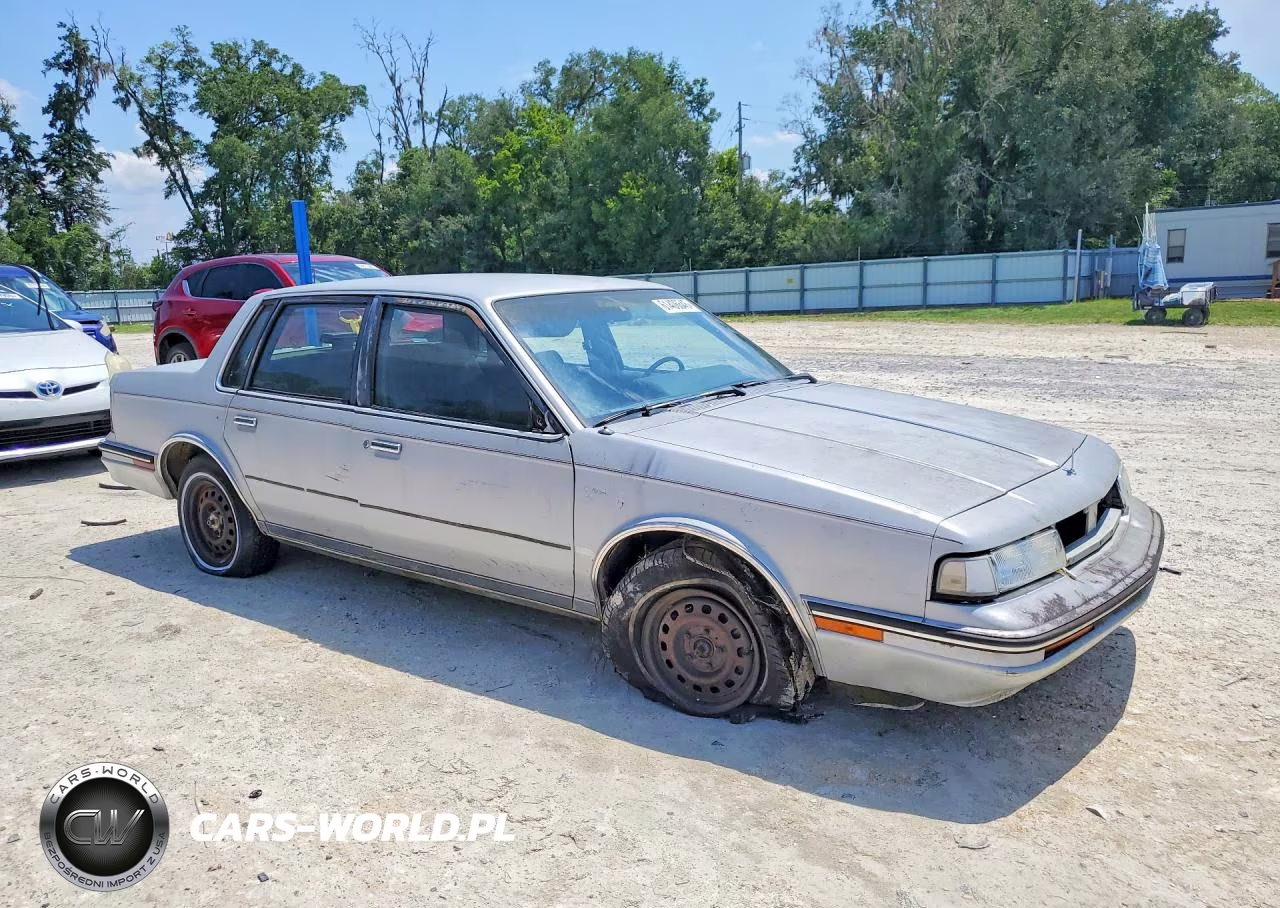 1988 Oldsmobile Cutlass Ciera VIN:2G3AJ5130J9341204 - 4