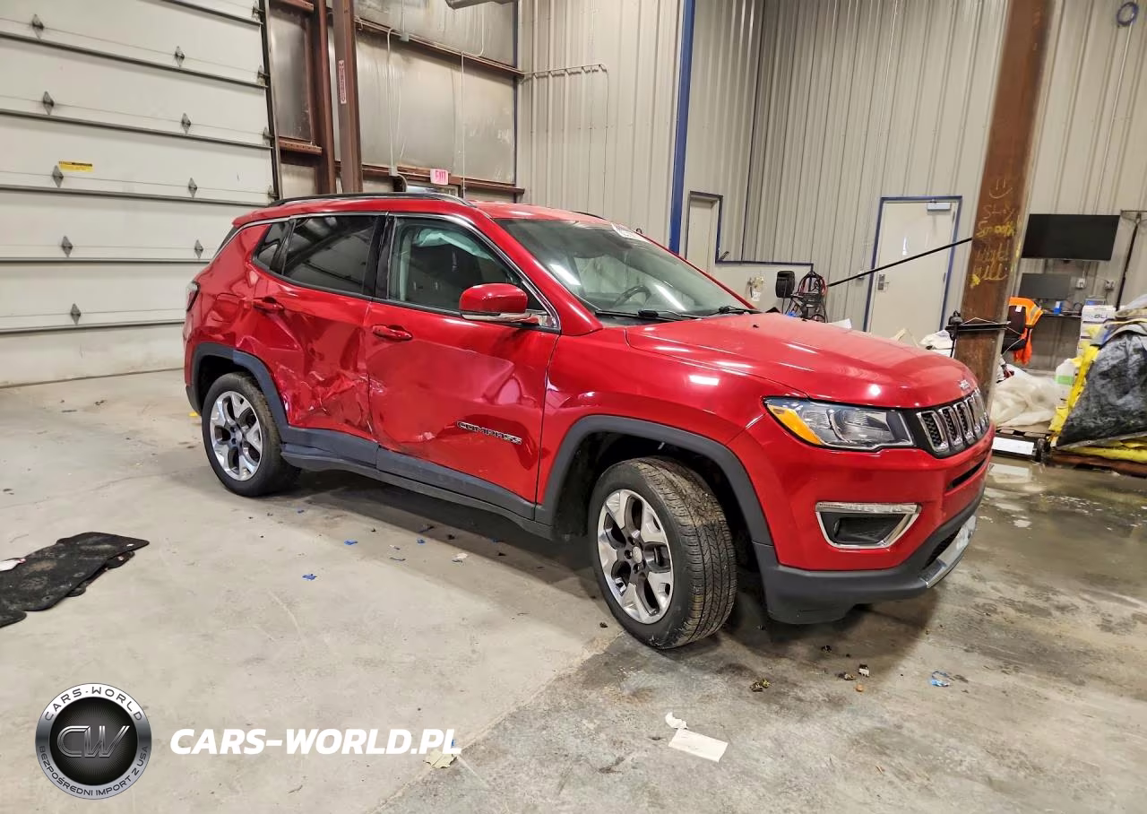 2019 Jeep Compass Limited VIN:3C4NJDCB2KT854582 - 4
