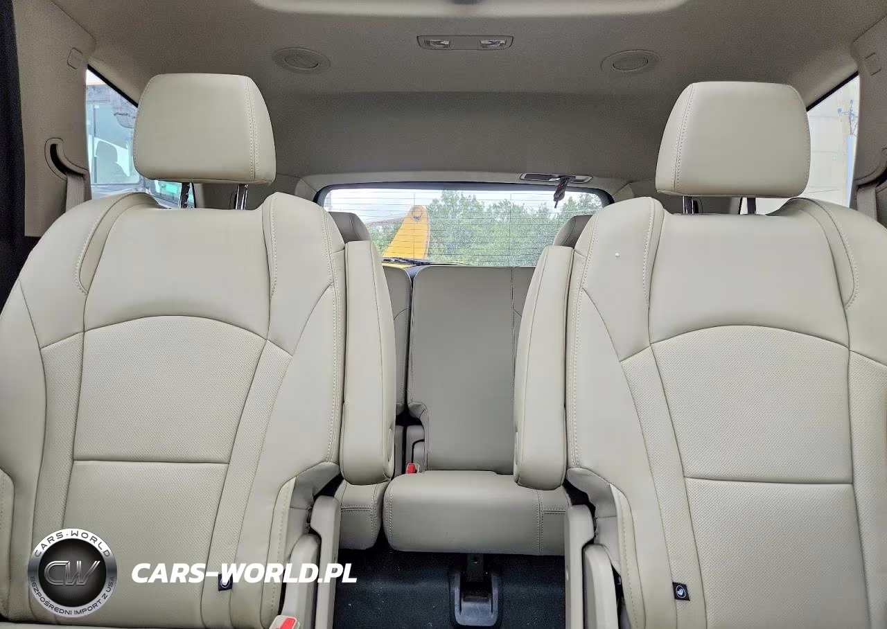 2019 Buick Enclave Premium VIN:5GAEVBKW9KJ304317 - 10