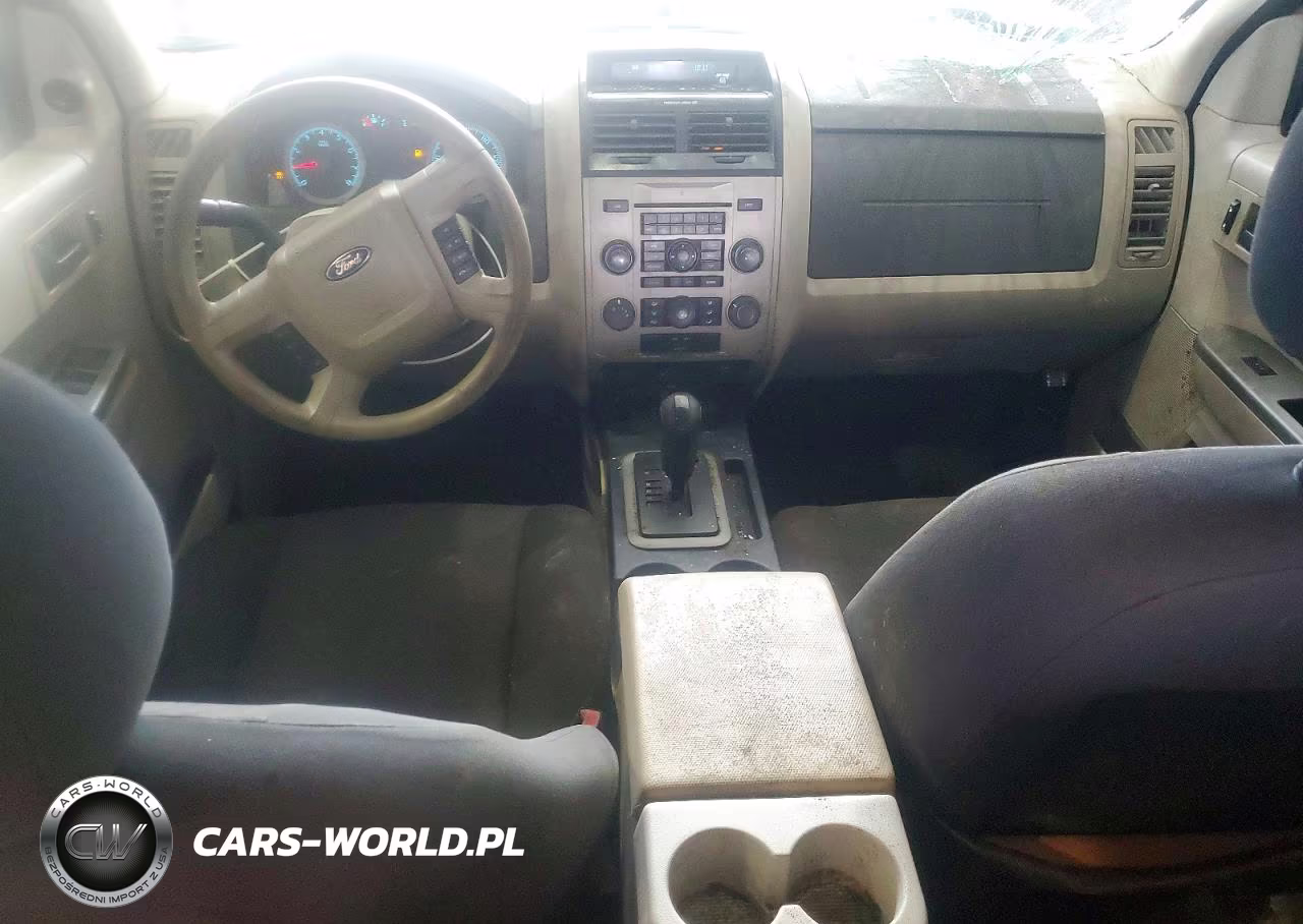 2010 Ford Escape Xls VIN:1FMCU0C72AKA71499 - 8