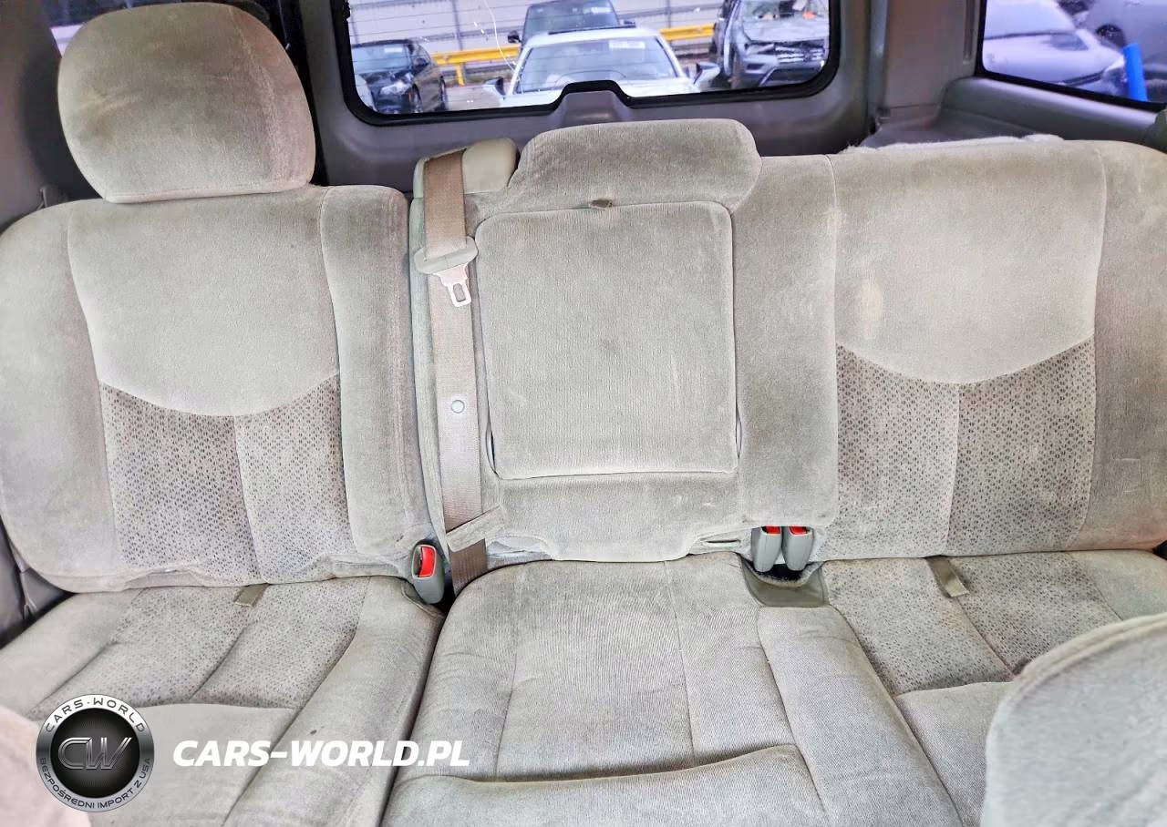 2003 Chevrolet Tahoe C1500 VIN:1GNEC13V73R117219 - 10