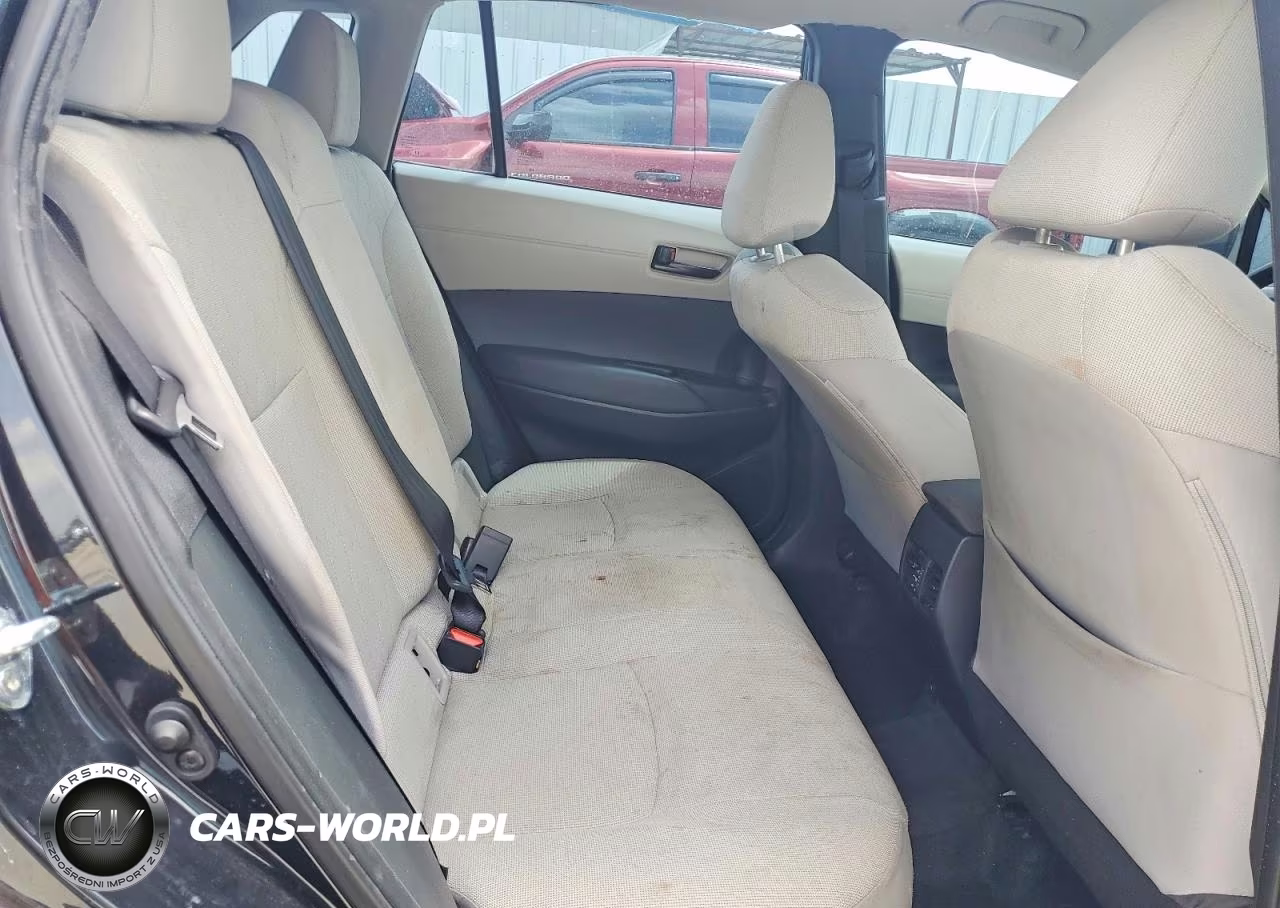 2025 Toyota Corolla Cross L VIN:7MUAAAAG7SV131225 - 10