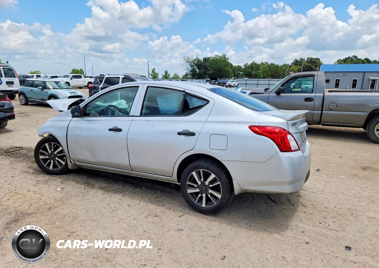 2015 Nissan Versa 1.6 S Plus VIN:3N1CN7AP1FL823876 - 2