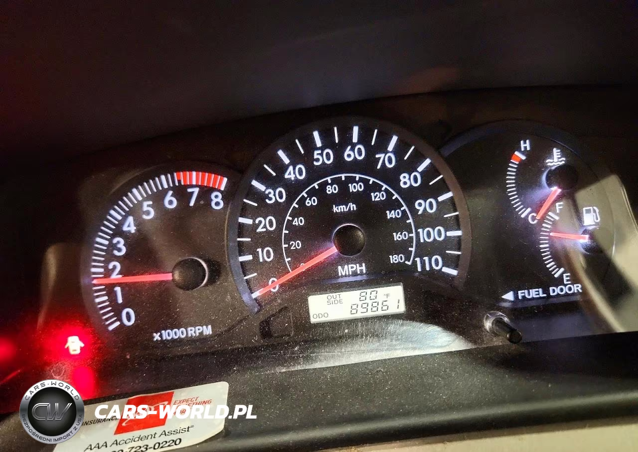 2005 Toyota Corolla Ce VIN:1NXBR32E45Z360926 - 9