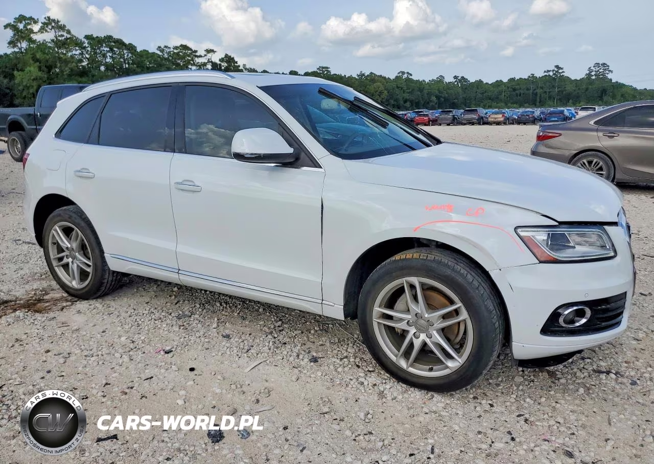2015 Audi Q5 Premium Plus VIN:WA1LFAFP8FA028843 - 4