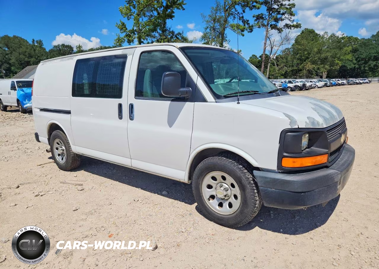 2012 Chevrolet Express G1500 VIN:1GCSGAFX6C1179755 - 4