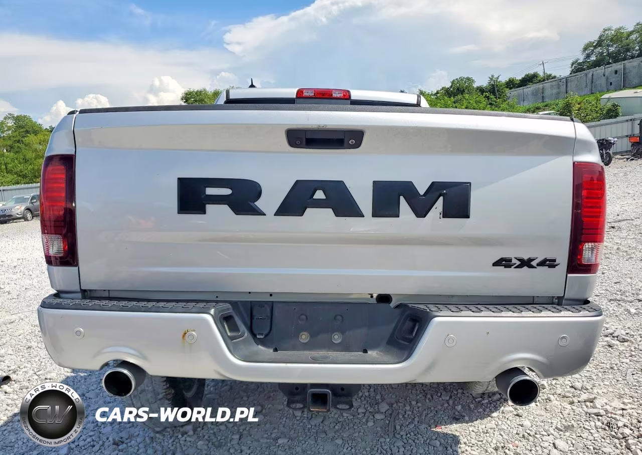 2017 Ram 1500 Sport VIN:1C6RR7MT5HS828904 - 6