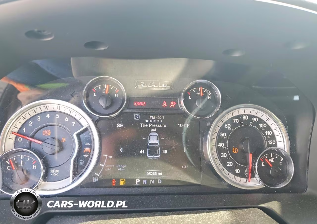 2017 Ram 1500 Sport VIN:1C6RR7MT5HS828904 - 9