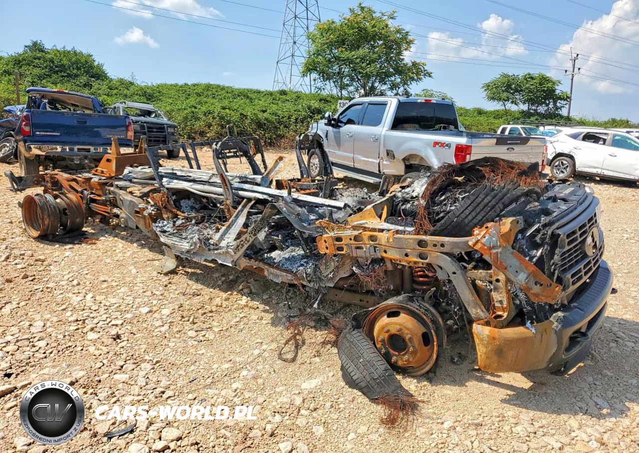 2024 Ford F350 VIN:1FT8W3DT1REE53891 - 4