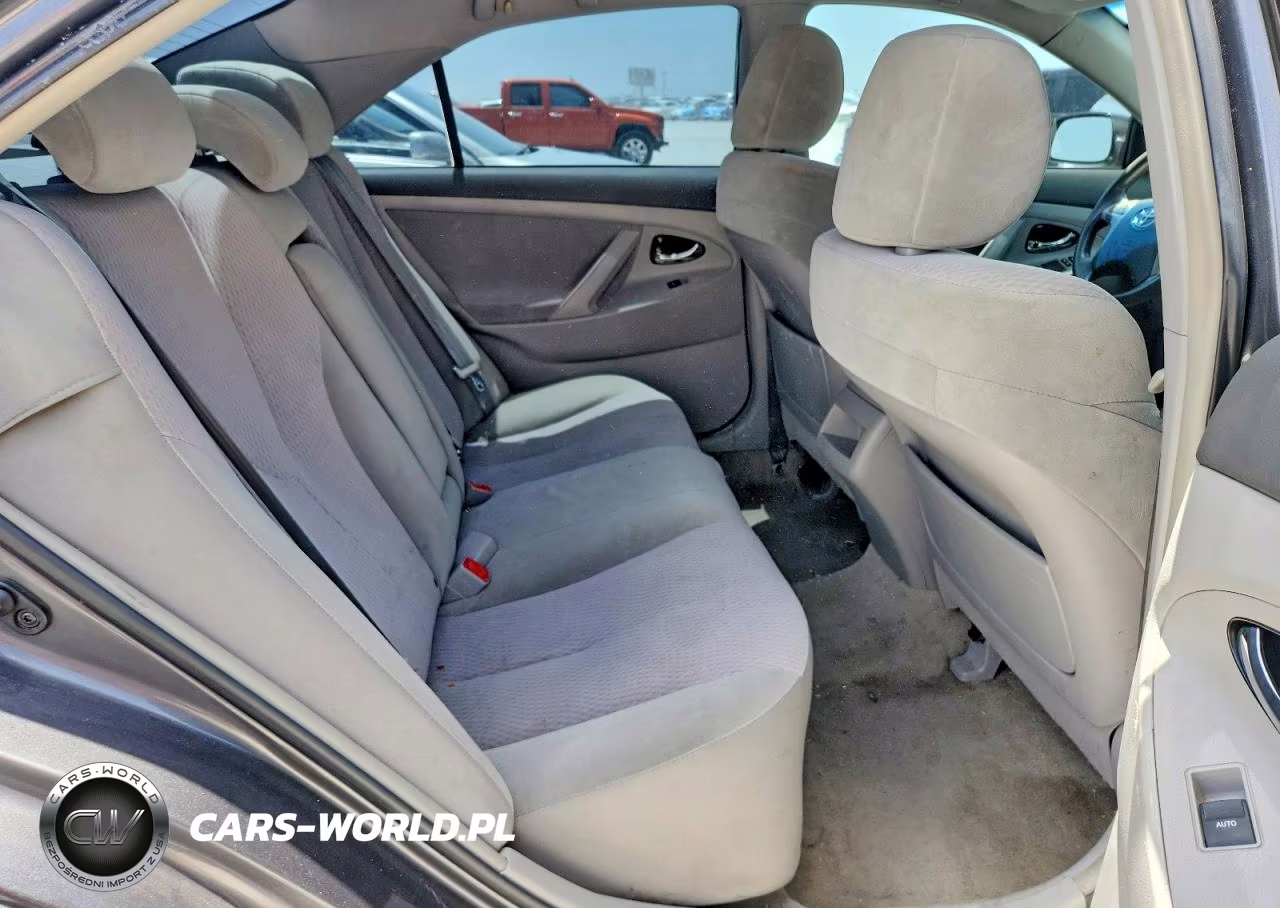 2010 Toyota Camry Le VIN:4T1BF3EK4AU050747 - 10