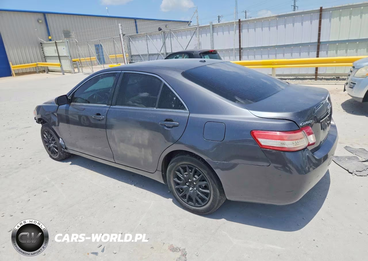 2010 Toyota Camry Le VIN:4T1BF3EK4AU050747 - 2