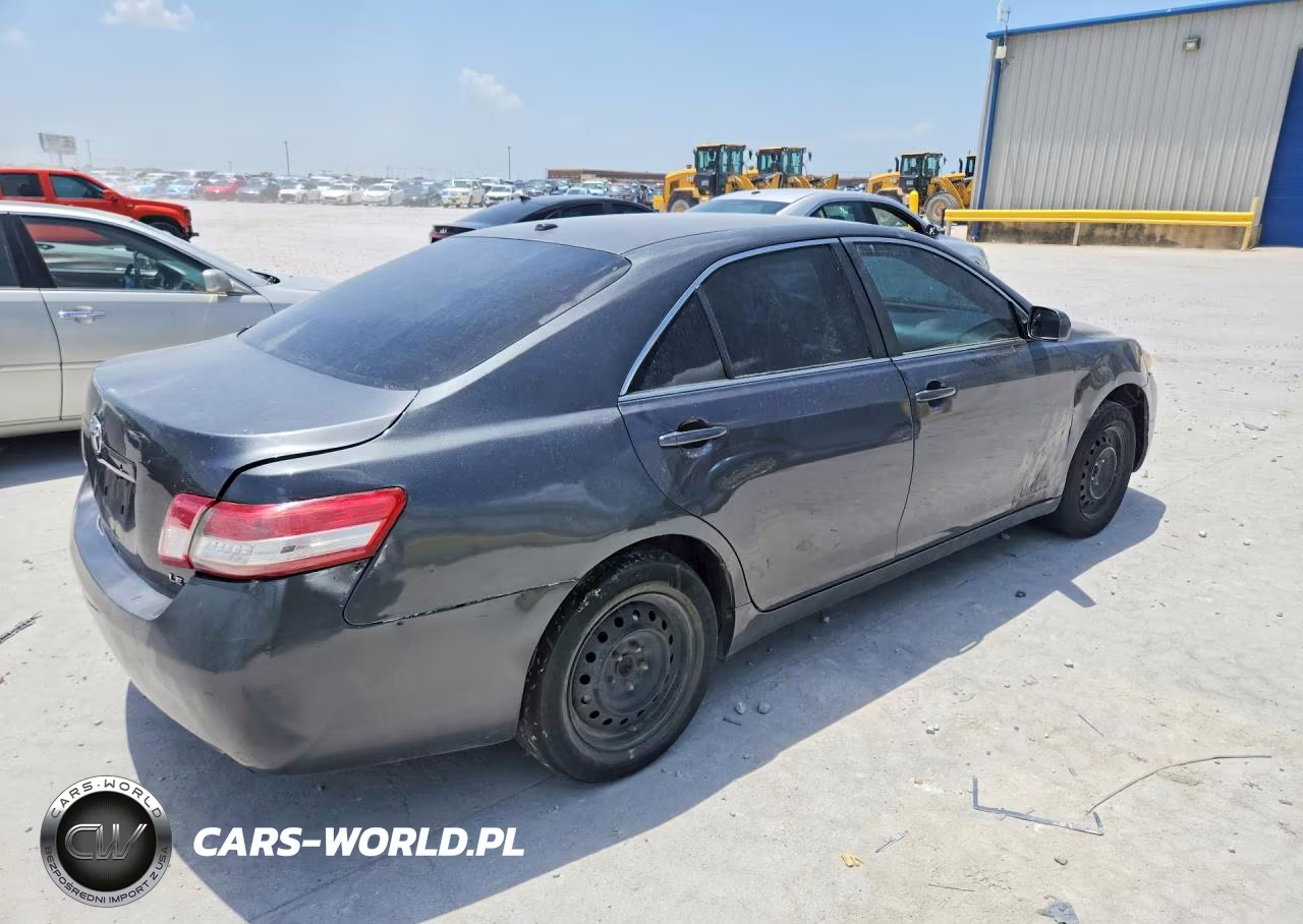 2010 Toyota Camry Le VIN:4T1BF3EK4AU050747 - 3