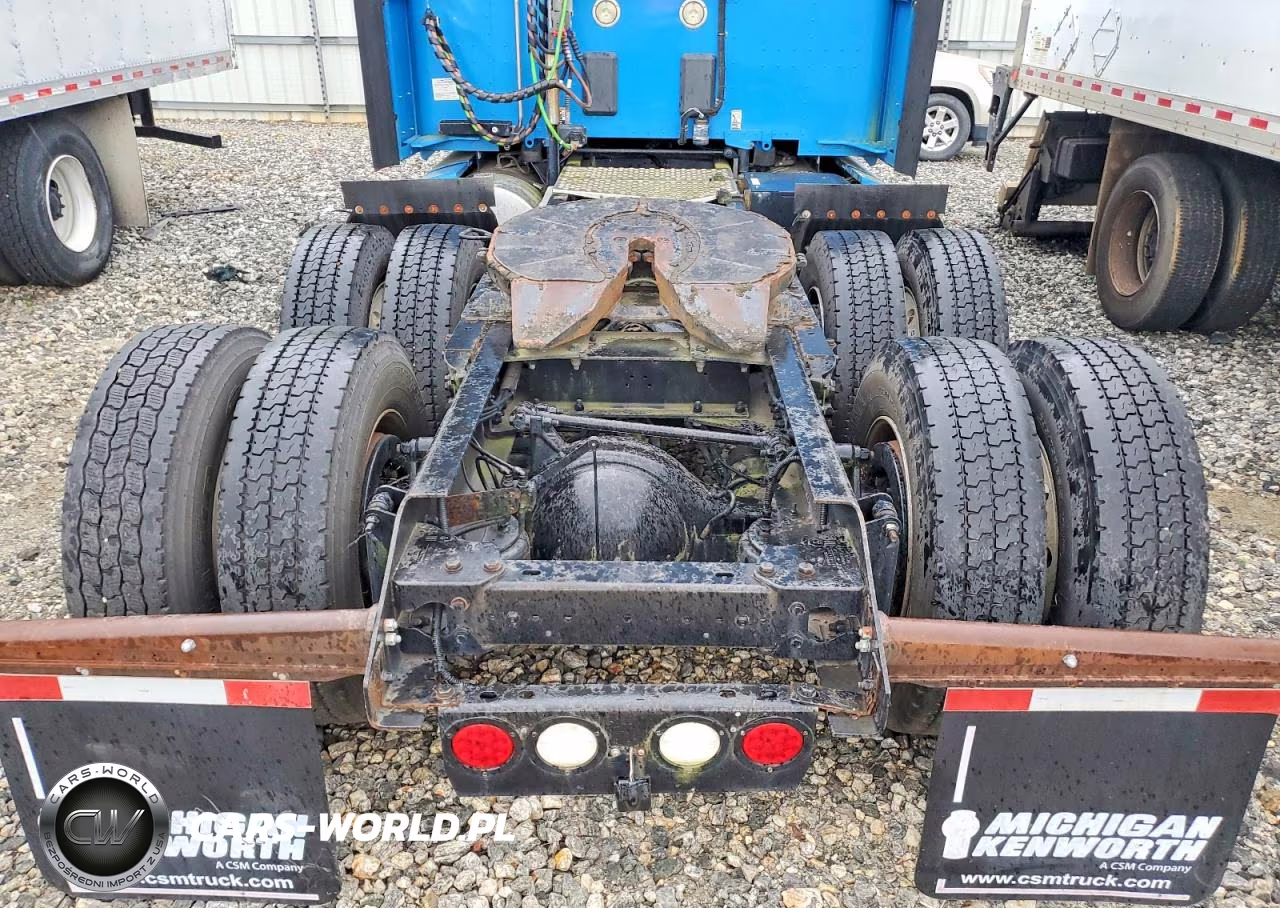 2016 Kenworth Construction T680 VIN:1XKYD49XXGJ470009 - 14