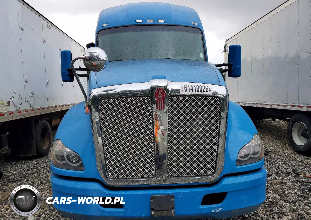 2016 Kenworth Construction T680 VIN:1XKYD49XXGJ470009 - 5