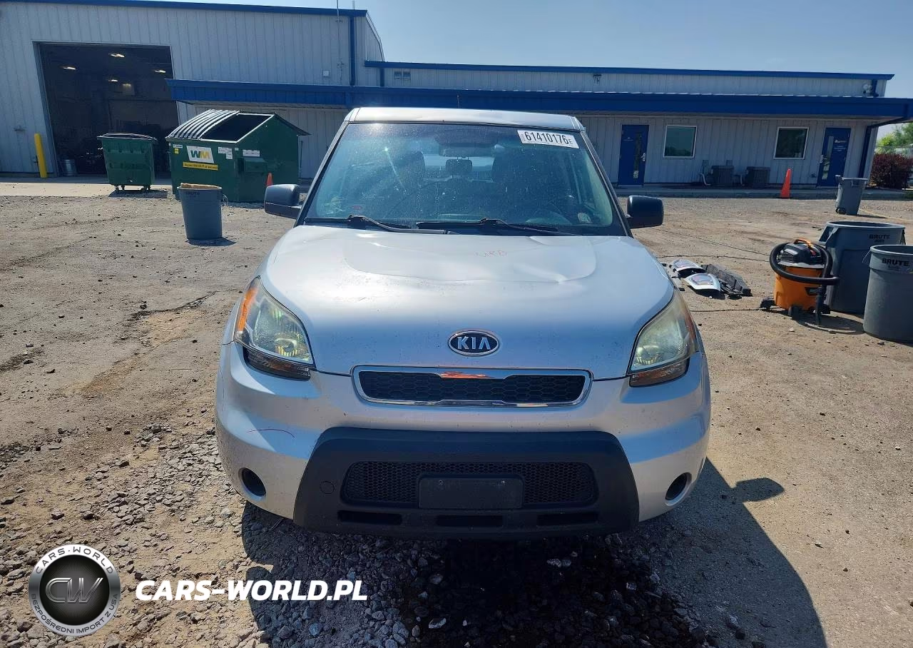 2011 Kia Soul Base VIN:KNDJT2A17B7308002 - 5