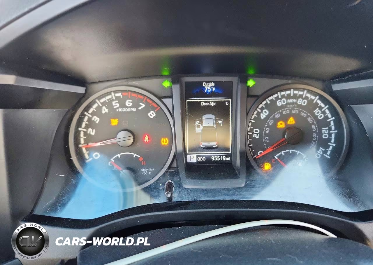 2022 Toyota Tacoma Sr VIN:3TYRX5GN5NT053349 - 9
