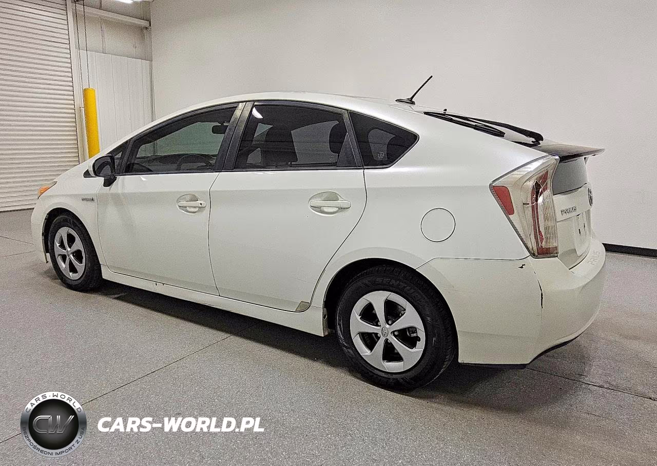 2014 Toyota Prius Three VIN:JTDKN3DU0E1826079 - 2
