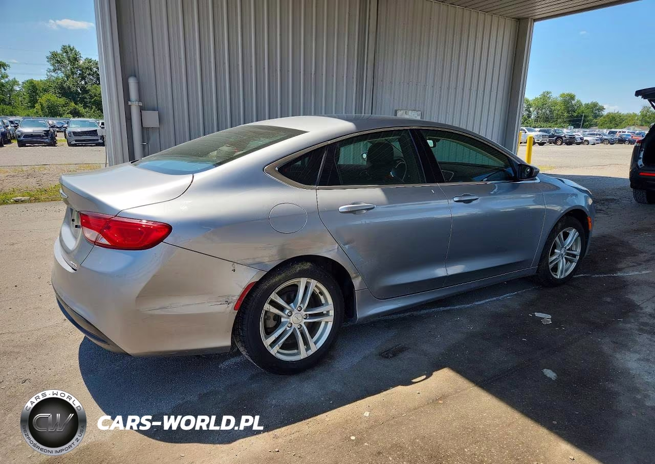 2015 Chrysler 200 Lx VIN:1C3CCCFBXFN623303 - 3