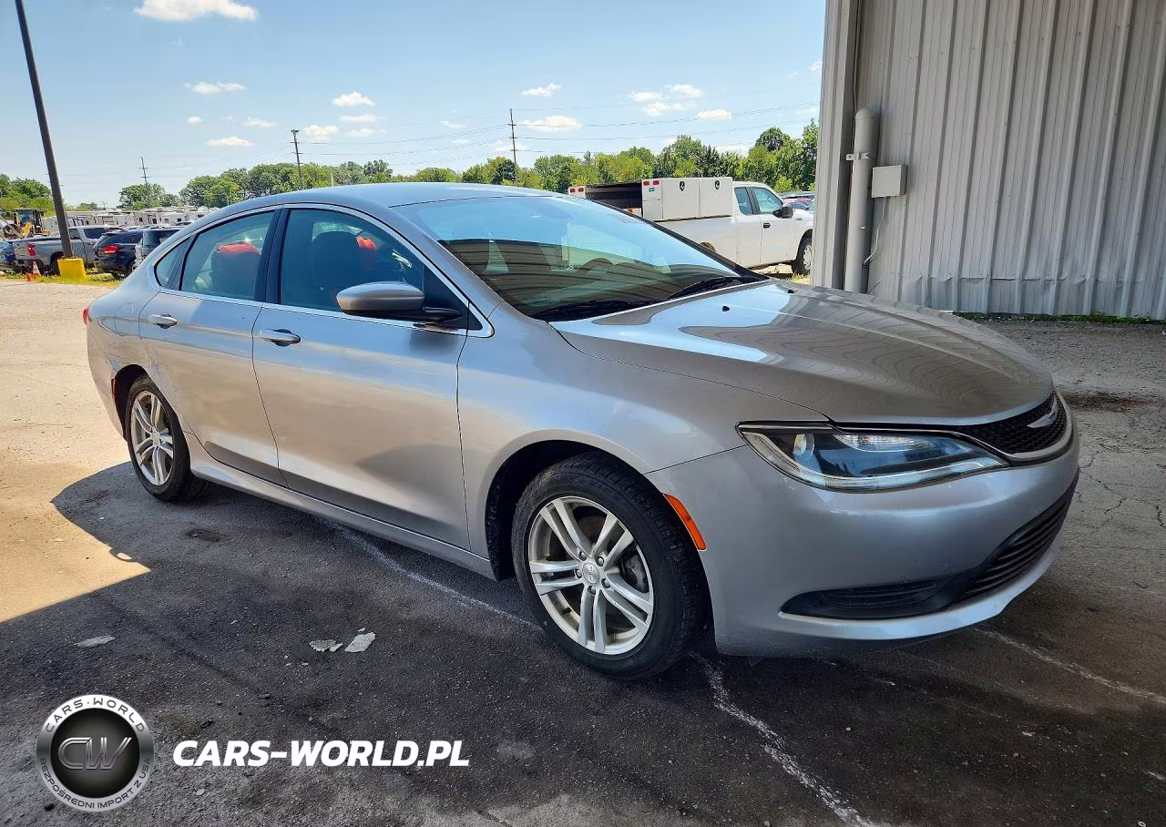 2015 Chrysler 200 Lx VIN:1C3CCCFBXFN623303 - 4