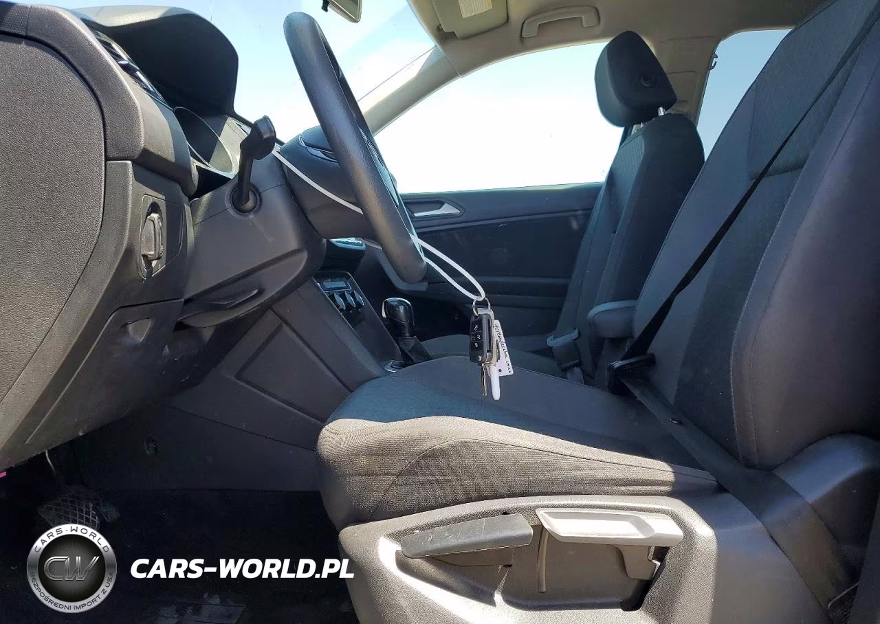 2019 Volkswagen Tiguan S VIN:3VV1B7AX7KM083818 - 7