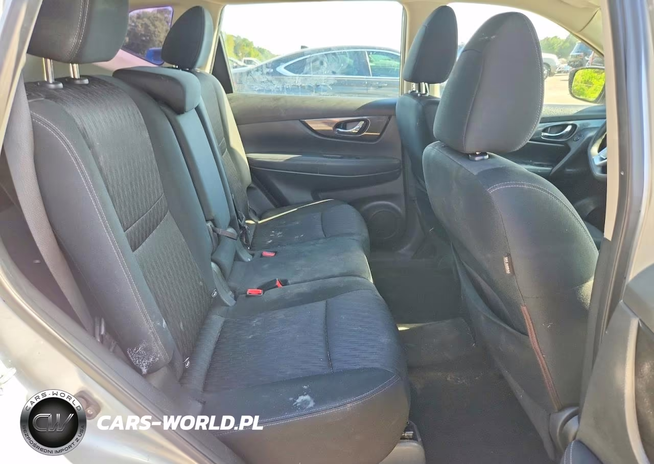 2018 Nissan Rogue S VIN:KNMAT2MT2JP538218 - 11