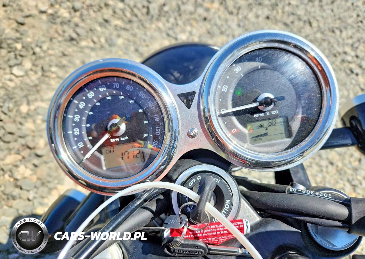 2020 Triumph Motorcycle Bonneville T120 VIN:SMTD40HL8LT956965 - 7