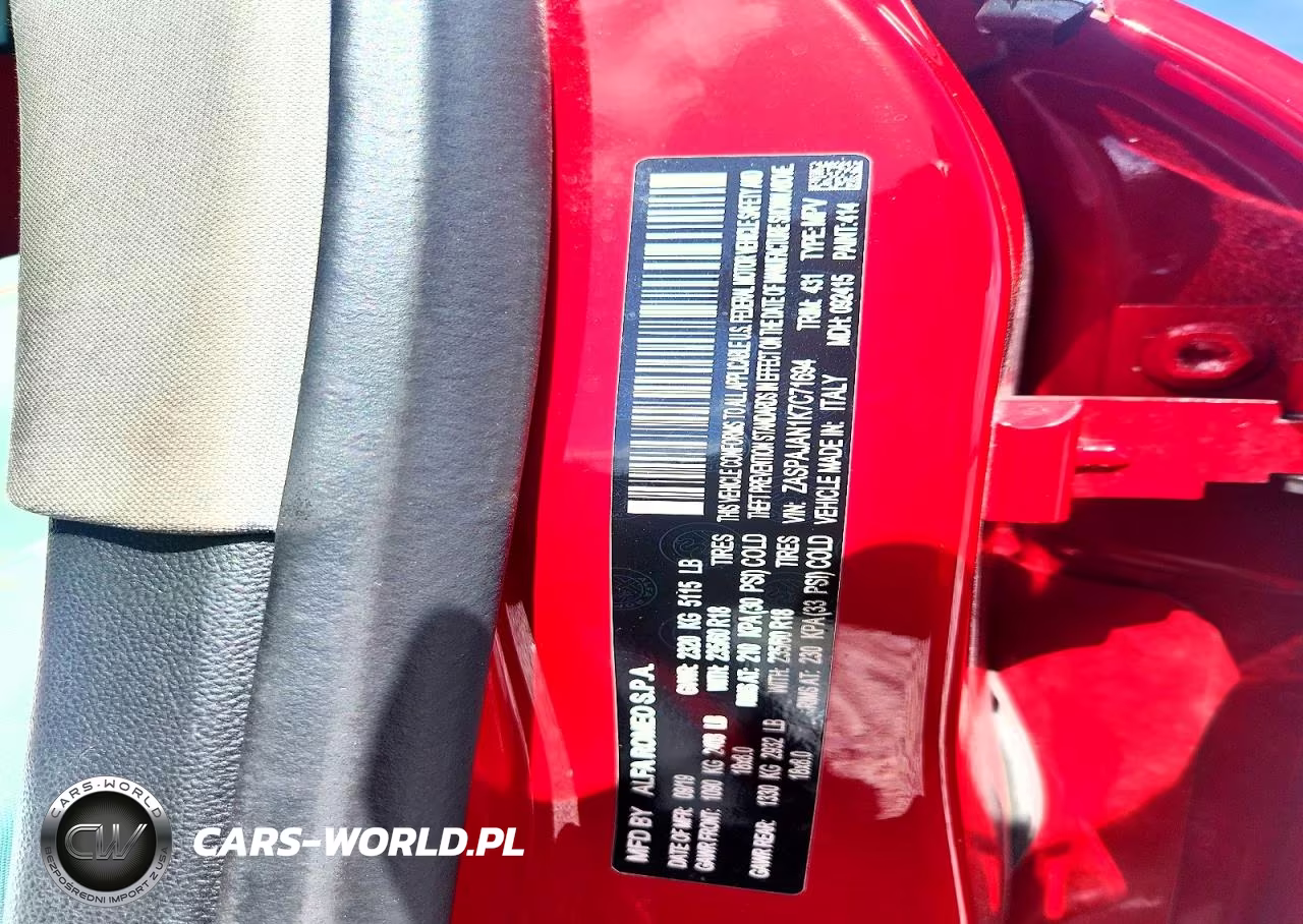 2019 Alfa Romeo Stelvio VIN:ZASPAJAN1K7C71694 - 12